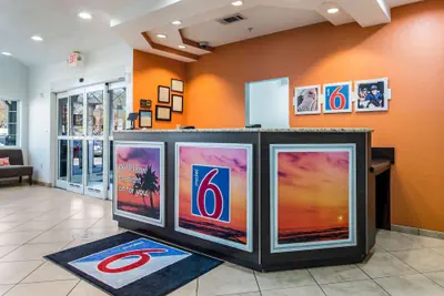Photo 5 - Motel 6 Canton, GA