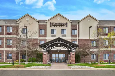 Photo 2 - Staybridge Suites Lansing - Okemos by IHG