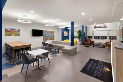 Photo 3 - Microtel Inn & Suites by Wyndham Baton Rouge Airport
