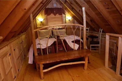 Photo 5 - Creekwalk Inn and Cabins