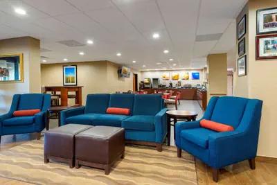 Photo 5 - Comfort Inn & Suites Montgomery Eastchase