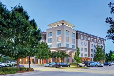 Photo 2 - DoubleTree by Hilton Hotel Baton Rouge