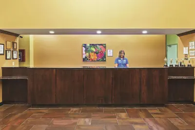 Photo 3 - La Quinta Inn & Suites by Wyndham Eastland