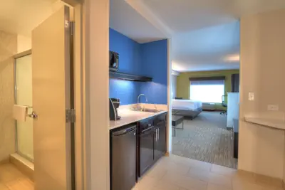 Photo 5 - Holiday Inn Express Hotel & Suites Mobile/Saraland by IHG