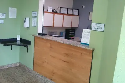Photo 3 - WoodSpring Suites Holland - Grand Rapids