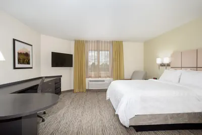 Photo 5 - Candlewood Suites Cheyenne by IHG