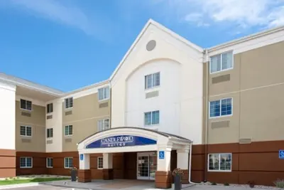 Photo 2 - Candlewood Suites Cheyenne by IHG