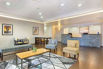 Photo 4 - Best Western Plus Surprise-Phoenix NW