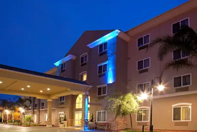 Photo 2 - Holiday Inn Express Los Angeles Airport Hawthorne by IHG