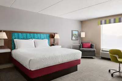 Photo 5 - Hampton Inn & Suites New Haven - South - West Haven