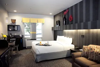 Photo 5 - Metropolis Resort