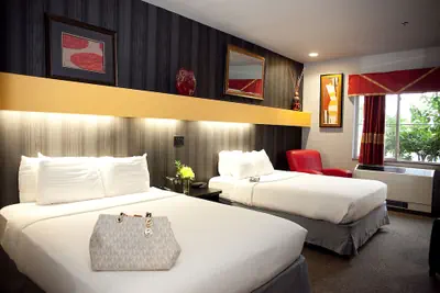 Photo 4 - Metropolis Resort
