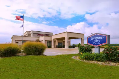 Photo 2 - Hampton Inn by Hilton Lincoln