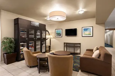 Photo 4 - Candlewood Suites Bismarck by IHG