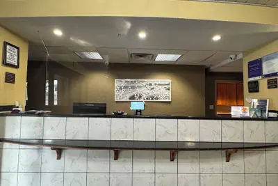 Photo 3 - Sleep Inn & Suites Hattiesburg North