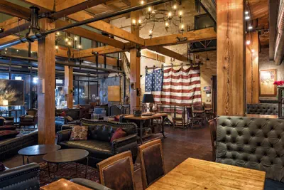 Photo 3 - The Iron Horse Hotel