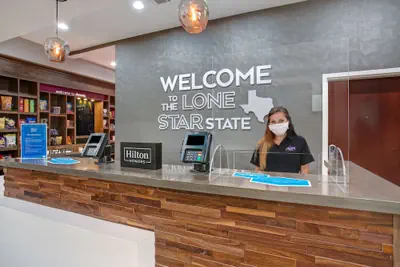 Photo 5 - Hampton Inn & Suites Dallas-DeSoto