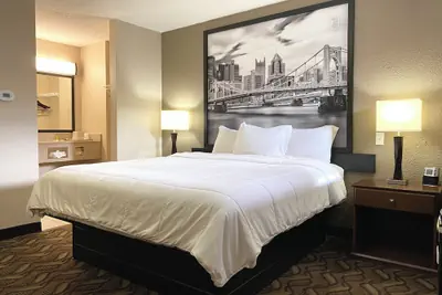 Photo 2 - Super 8 by Wyndham Greensburg