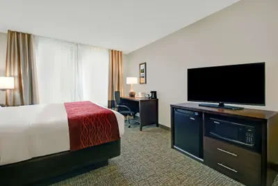 Photo 4 - Comfort Inn & Suites Wilton
