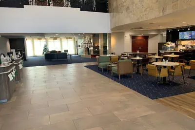 Photo 3 - Courtyard by Marriott Oklahoma City North/Quail Springs