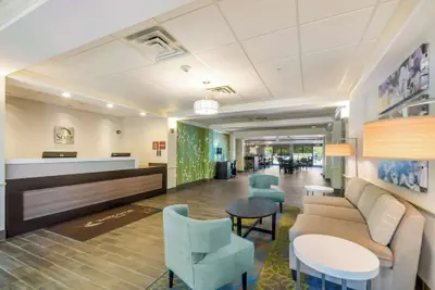 Photo 4 - Sleep Inn & Suites Dover University Area