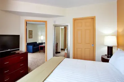 Photo 5 - Holiday Inn Express Hotel & Suites Brooksville by IHG