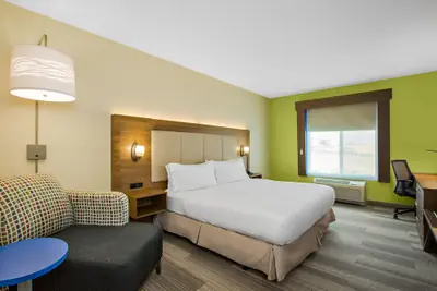 Photo 4 - Holiday Inn Express & Suites Ontario by IHG