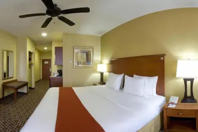 Photo 4 - Holiday Inn Express McComb by IHG