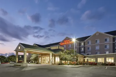 Photo 2 - Hilton Garden Inn Merrillville