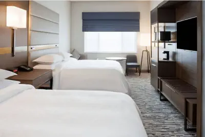 Photo 5 - Sheraton St. Paul Woodbury Hotel