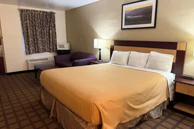 Photo 4 - Americas Best Value Inn Wendover