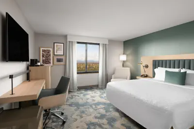 Photo 5 - Hampton Inn & Suites Oakland Airport-Alameda