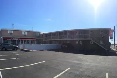 Photo 2 - Anchor Motel