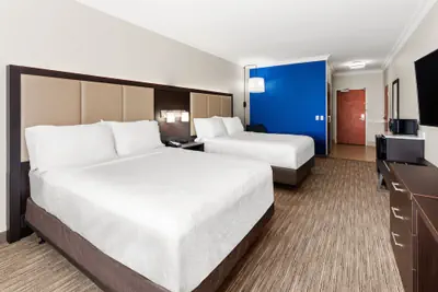 Photo 5 - Holiday Inn Express & Suites Klamath Falls Central by IHG