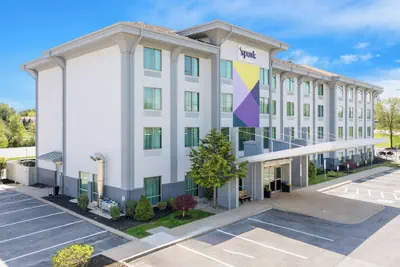 Photo 2 - Spark by Hilton Exton
