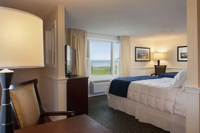 Photo 5 - Ocean Mist Beach Hotel & Suites
