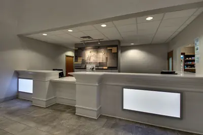 Photo 5 - Holiday Inn Express & Suites Waukegan by IHG