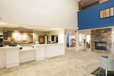 Photo 3 - Holiday Inn Express & Suites Waukegan by IHG