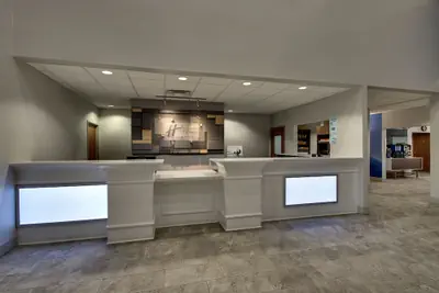 Photo 4 - Holiday Inn Express & Suites Waukegan by IHG