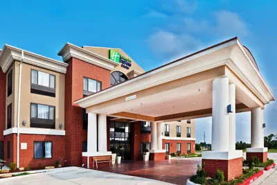 Photo 2 - Holiday Inn Express & Suites Ponca City by IHG