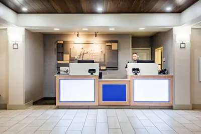 Photo 2 - Holiday Inn Express Hotel & Suites Lewisburg by IHG