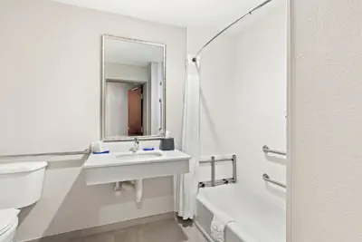 Photo 4 - Holiday Inn Express & Suites Perry by IHG