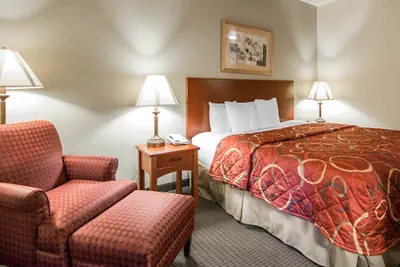 Photo 4 - Quality Inn Parsons North