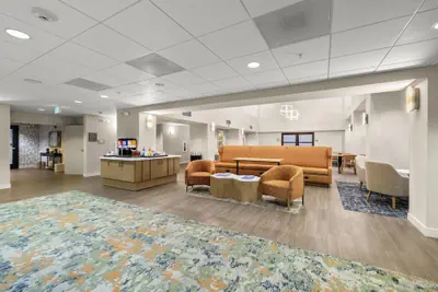 Photo 3 - Hampton Inn & Suites Lancaster
