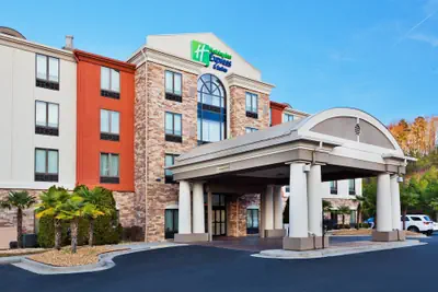 Photo 2 - Holiday Inn Express & Suites Rome-East by IHG