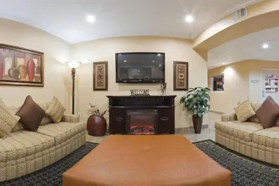Photo 4 - Candlewood Suites Houston Westchase/ Westheimer. by IHG