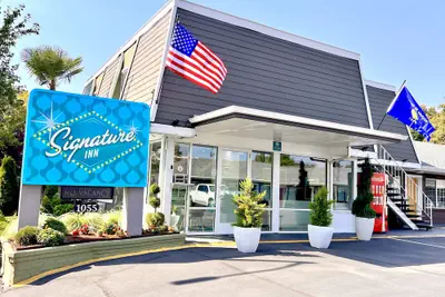 Photo 2 - Signature Inn Eugene
