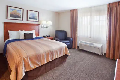 Photo 5 - Candlewood Suites Macon by IHG