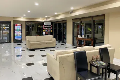 Photo 3 - Comfort Suites Kings Bay Naval Base Area