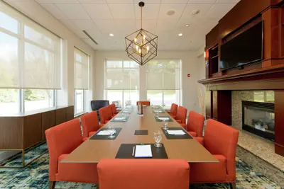 Photo 4 - Hilton Garden Inn Winchester